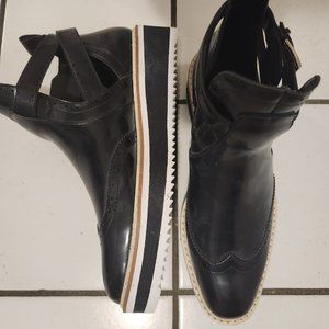 NEW Zara Basic Black Patent Faux Leather Flat Cut-Out Ankle Boots